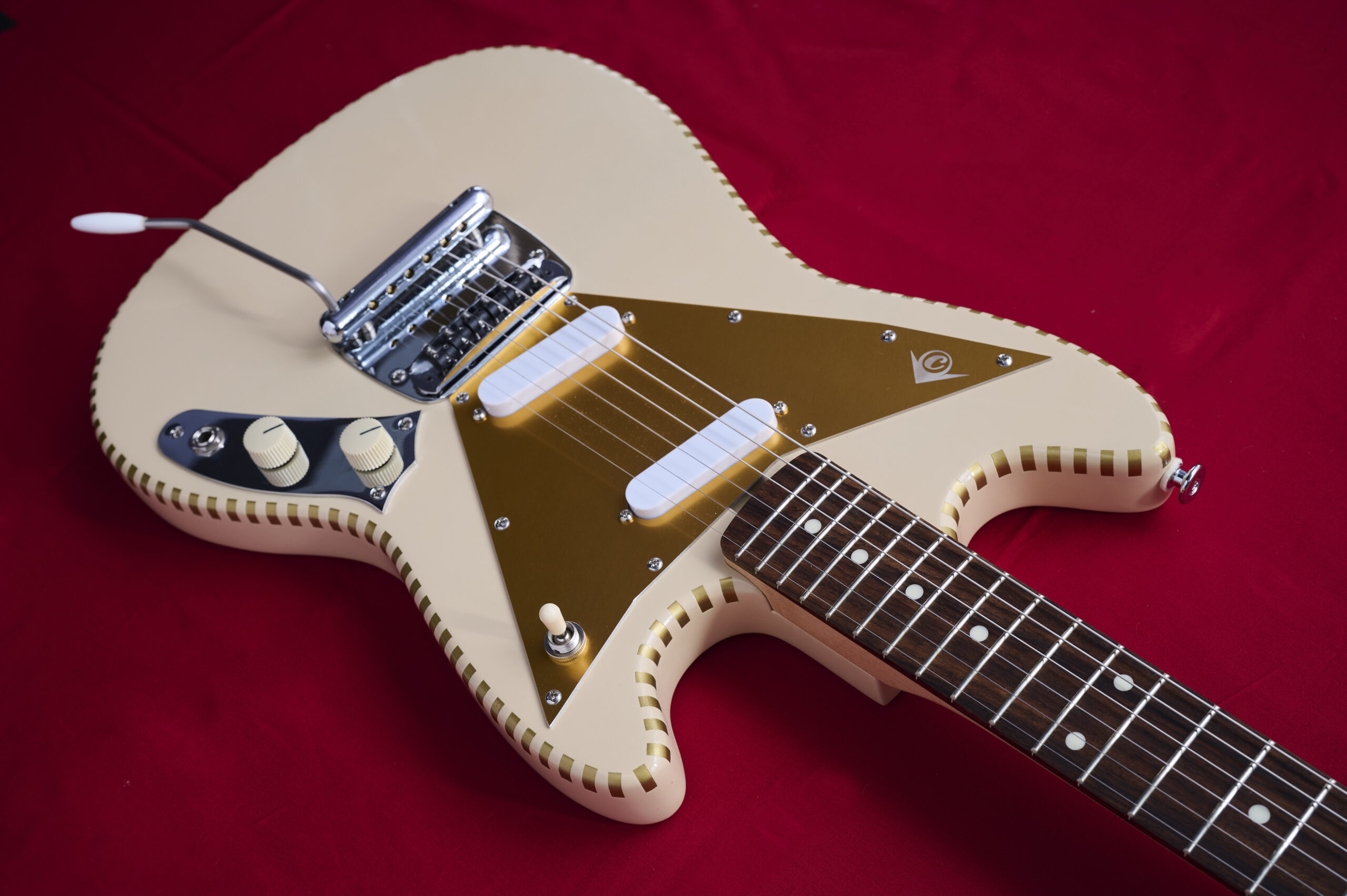 エレキギター ビザール　camaro