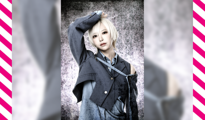 TSUCASA（人気コスプレイヤー&VXer.1号 代羽つかさ）がFUURYUUFESで初お披露目した「Grabity of Love」。 USENリクエストチャートの10位に登場！！